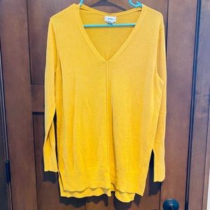 Old Navy Sweater